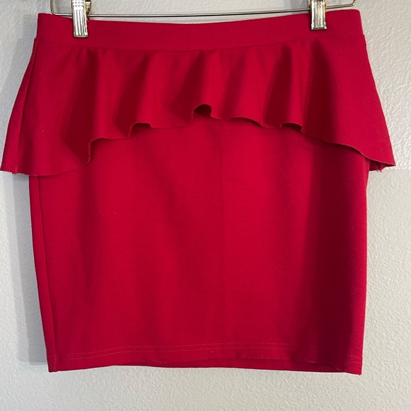 Candies Fun Red Ruffle strecthy Skirt medium - Picture 1 of 6